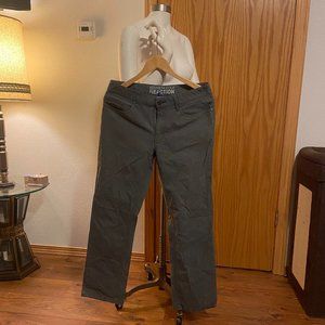 Kenneth Cole Reaction - Grey - USA 31 W, 30 L